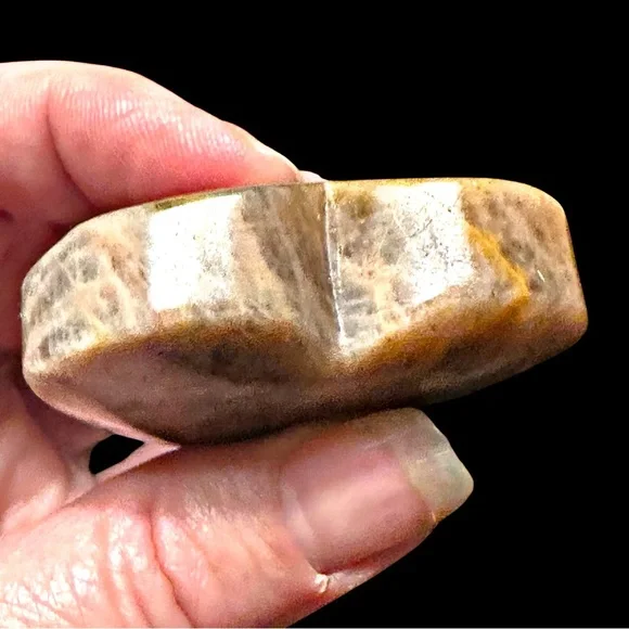 Black Moonstone Heart-Shaped Stone Decor Gift Large - Picture 4 of 9